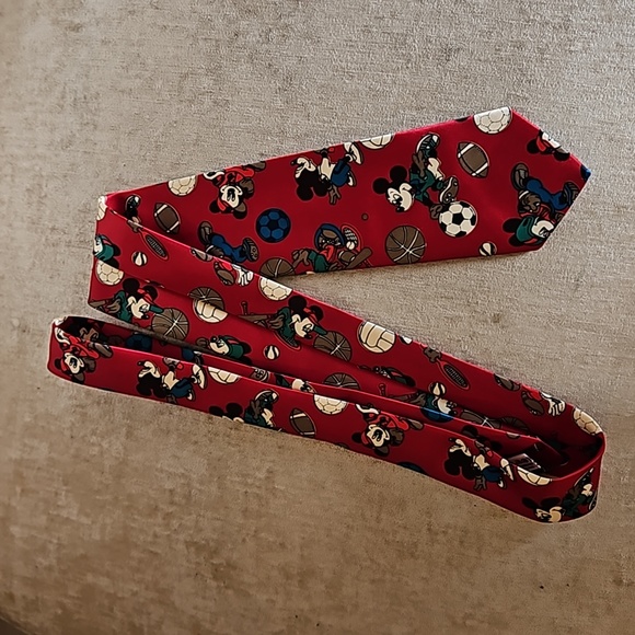Mickey Mouse mens tie - Picture 1 of 7